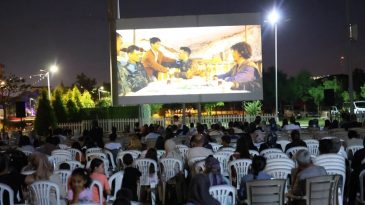 Kartepe’de sinema geceleri başladı