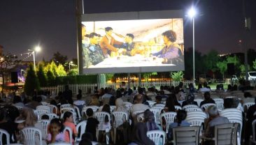 Kartepe’de sinema geceleri başladı