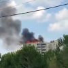 Kocaeli’de korkutan yangın: Binanın çatısı alev alev yandı