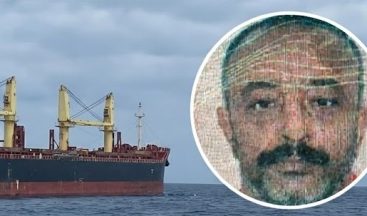 Türk bayraklı “Reyhan Sarı” isimli kuru yük gemisine drone saldırısı: Gazeteci Abbas Çakar’ın ağabeyi Savaş Çakar yaşamını yitirdi