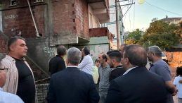 Dilovası Belediye Başkanı Ömeroğlu yangın mağduru aileyi yalnız bırakmadı