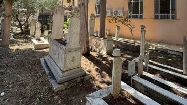 Büyükşehir’den tarihe vefa: İzmit Hüseyin Paşa Camii haziresi baştan aşağı yenilendi