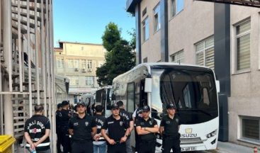 İzmit Belediye Başkanı Fatma Kaplan Hürriyet ve eşi Murat Hürriyet’in de bulunduğu 30 şüpheli adliyeye sevk edildi