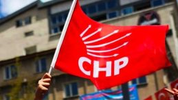 CHP İzmit’te peş peşe istifalar