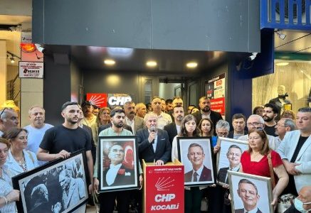 Erdem Arcan ve İl Yönetimi CHP’den istifa etti