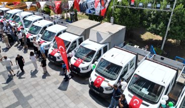 Fatma Başkan sözünü tuttu: İzmit Belediyesi araç filosunu 400’e çıkardı