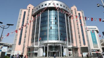 İzmit Belediyesi’nde yeni dönem: Meclis başkan vekilini seçmek için sandık başına gidiyor