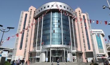 İzmit Belediyesi’nde yeni dönem: Meclis başkan vekilini seçmek için sandık başına gidiyor