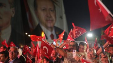 Kocaeli, Demokrasi Destanının 10. Yılında Milli İrade Meydanı’nda tek yürek oluyor
