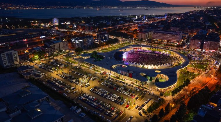 Kocaeli’de meydanlar canlanıyor: Sinema ve konser dolu yaz geceleri başlıyor