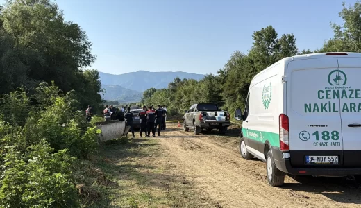 Şüpheli ölüm: Yol kenarına park edilmiş araçta cansız beden bulundu