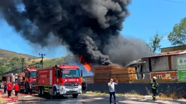 Kocaeli’de fabrika yangını faciası: Mühürlü tesisteki kaçak üretim can aldı