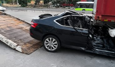 Kocaeli’de can pazarı! Baba oğul tırın altına girdi