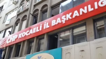 CHP Kocaeli’de sular durulmuyor: Parti içinden “Acil Danışma Kurulu” çağrısı!