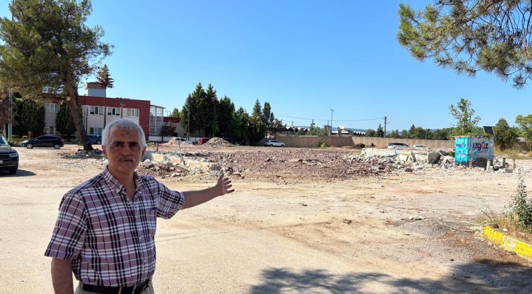 Kartepe’ye Devlet Hastanesi çilesi: “Yıllardır sadece moloz yığınları var!”