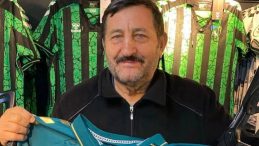 Kocaelispor camiası yasta: Tribünlerin sevilen ismi Zeynel Kurtoğlu hayatını kaybetti