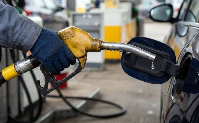 Sürücülerin cebi yine yanacak: Motorin fiyatlarına rekor zirve dalgalanması geliyor
