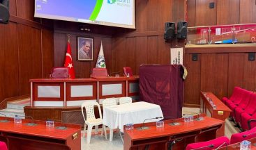 İzmit Belediye Meclisi’nde seçim alarmı: Başkanvekilliği için sandık hazır!