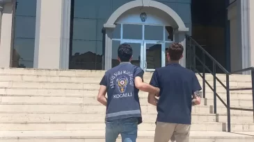 Siber dolandırıcı Çayırova’da kıskıvrak