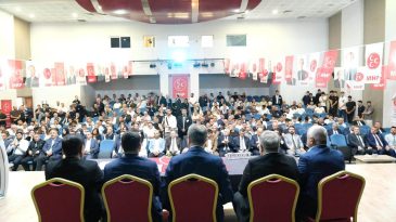 Saffet Sancaklı divan başkanı oldu, MHP Körfez’de kongre yaptı