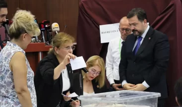 İzmit’te ilk tur oylama tamamlandı: İki adayda da fire var!