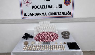 Jandarmadan torbacıya darbe: Gösterdiği her yerden uyuşturucu çıktı