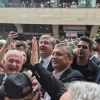 Özgür Özel Karamürsel’de esnafı ziyaret etti