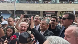 Özgür Özel Karamürsel’de esnafı ziyaret etti