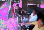 Kocaeli’de otobüs şoförüne yumruklu saldırı: Dehşet anları kamerada!
