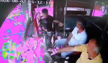 Kocaeli’de otobüs şoförüne yumruklu saldırı: Dehşet anları kamerada!