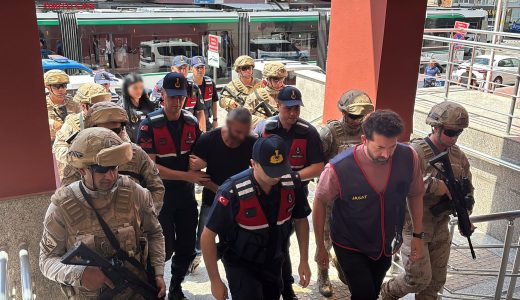 Kocaeli’deki suç örgütü firarisi adliyede! Yunanistan’a kaçıyordu