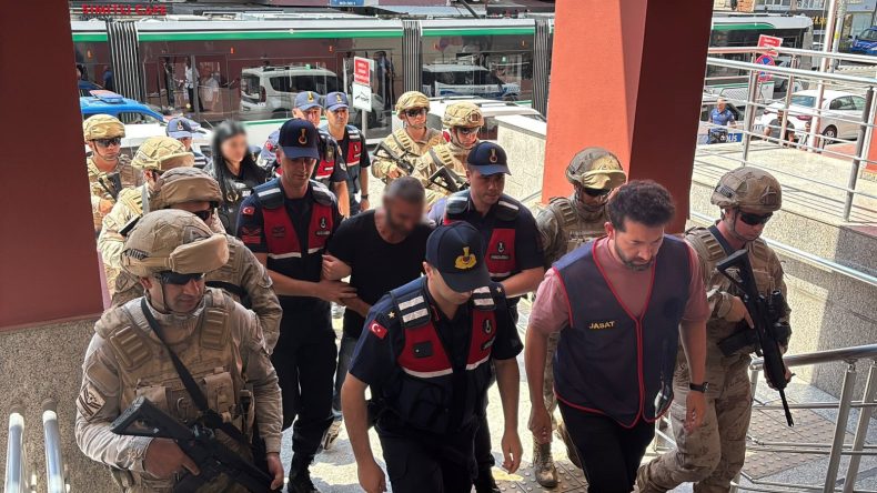 Kocaeli’deki suç örgütü firarisi adliyede! Yunanistan’a kaçıyordu