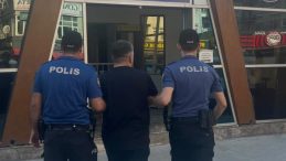 Polisi görünce kaçtılar: Biri hükümlü çıktı, diğerine 200 bin lira ceza kesildi