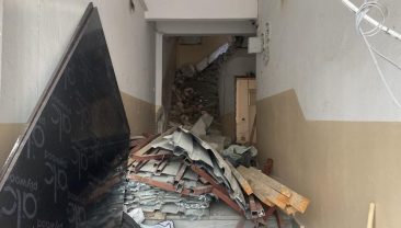 Yıkım sırasında bina çöktü: Yaralılar var
