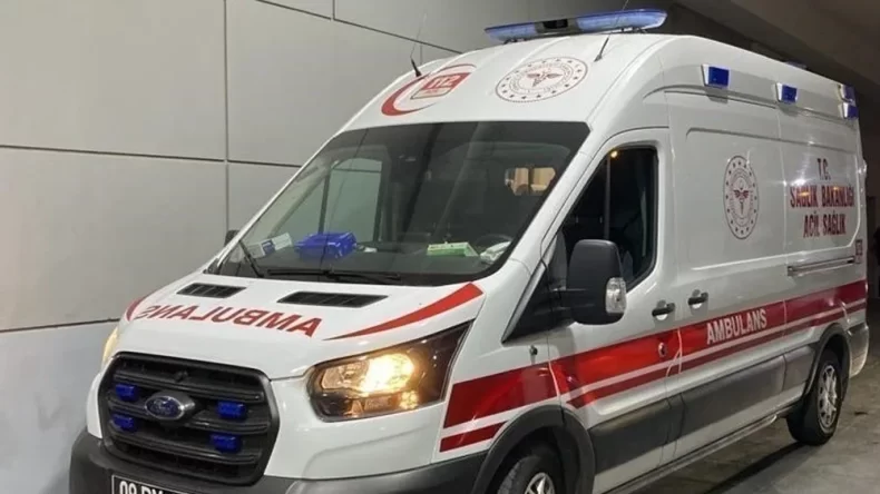 Hava almaya bahçeye çıkan baba oğlunu ağaçta asılı buldu!