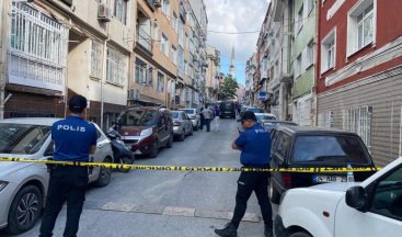 Emekli polis eşini ve çocuğunu öldürdükten sonra kendini vurdu