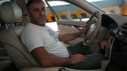 e-Devlet sorgusuyla ortaya çıkan gümrük skandalı: Altında Mercedes, sistemde buzdolabı!
