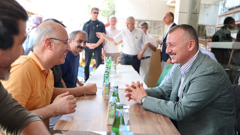 Başkan Büyükakın Gebze’deki altyapı hamlesini yerinde takip etti