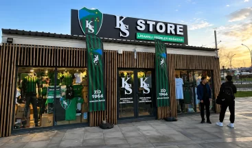 Kocaelispor taraftarına müjde: KS Store Milli İrade Meydanı’nda stant açıyor!