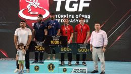 Efsane isimlerin gölgesinde Kağıtspor’dan çifte kürsü başarısı