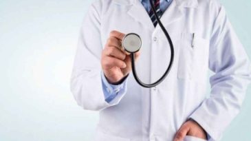 54 yaşındaki doktor hayata veda etti