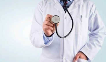54 yaşındaki doktor hayata veda etti