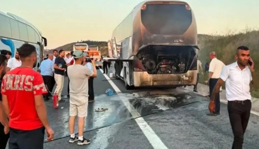 Kuzey Marmara’da dehşet anları: Yolcu otobüsü alevlere teslim oldu