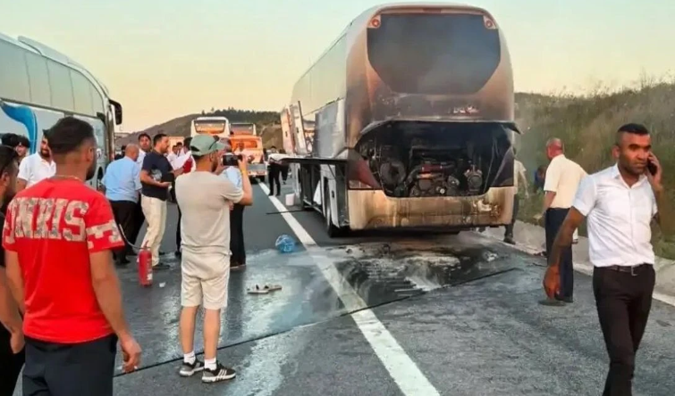 Kuzey Marmara’da dehşet anları: Yolcu otobüsü alevlere teslim oldu