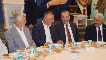 Ak Parti vefa gecesinde Büyükakın’dan dikkat çeken sözler