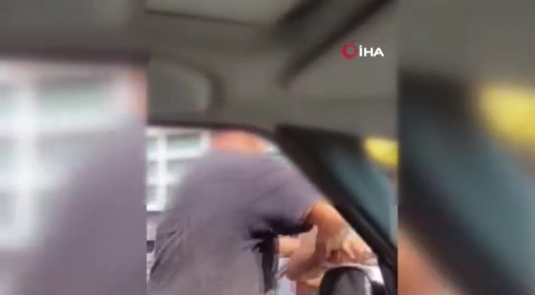 İzmit’te trafikte “sıkıştırma” kavgası
