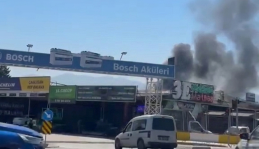 Son dakika Kocaeli’de yangın: Sanayi sitesinden alevler yükseliyor