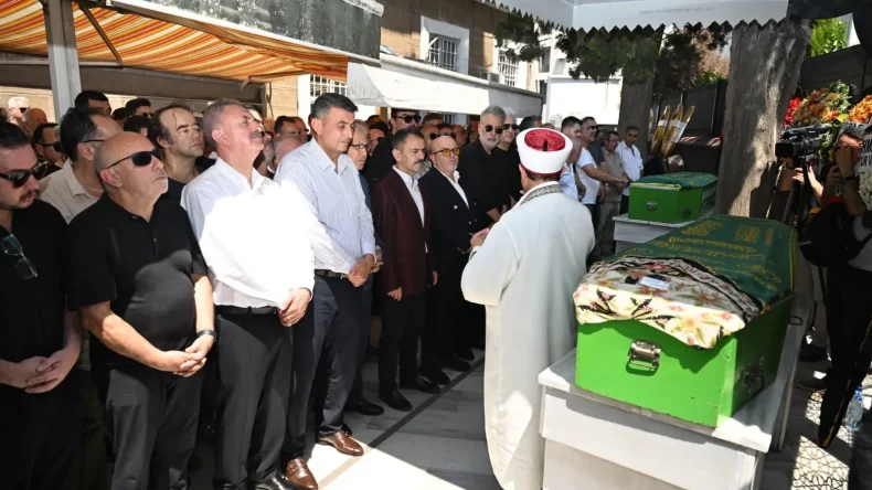 Birol Güven’in acı günü: Annesi Aynur Güven son yolculuğuna uğurlandı