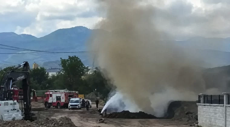 Kocaeli’de ana doğalgaz hattı patladı, mahalle boşaltıldı