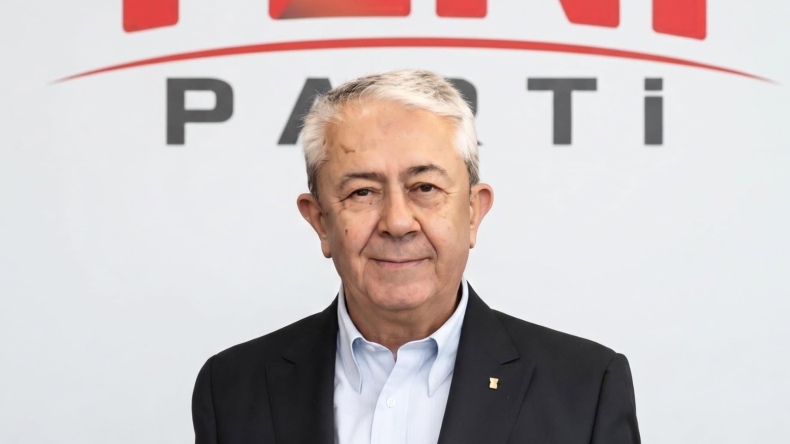 Cengiz Sarıbay YENİ Parti’ye katıldı: “Olumsuz yorum yapanlar CHP’li değil!”